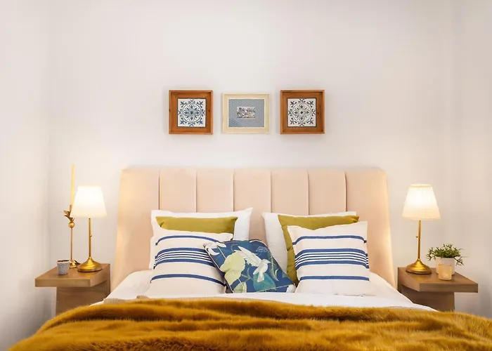 Modern & Stylish Hideaway Downtown Near Acropolis & Metro