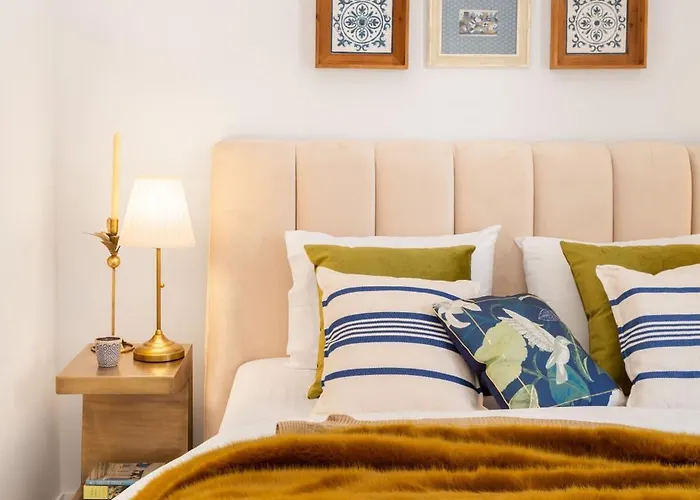 Modern & Stylish Hideaway Downtown Near Acropolis & Metro